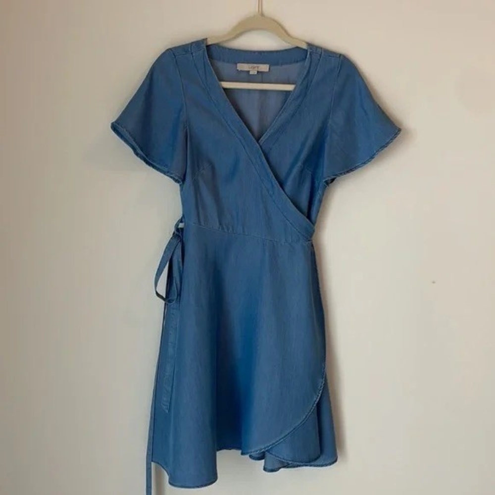 LOFT Chambray Wrap Dress Short Sleeves V Neck Tie Waist Mini Size 4P - Picture 7 of 9